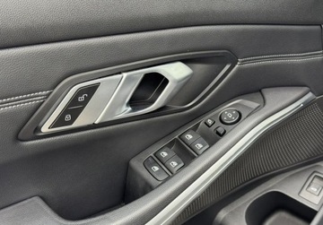 BMW Seria 3 G20-G21 Touring 2.0 320d 190KM 2022 BMW Seria 3 320d xDrive Luxury Line Hak Display Key Panorama Webasto 2.0, zdjęcie 23