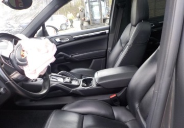 Porsche Cayenne II 2015 Porsche Cayenne Okazja 3.0 Hybryda 333KM, zdjęcie 25
