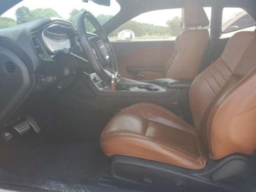 Dodge Challenger III 2016 Dodge Challenger 2016, 6.2L, SRT HELLCAT, porysowany lakier 6.2 Benzyna, zdjęcie 7