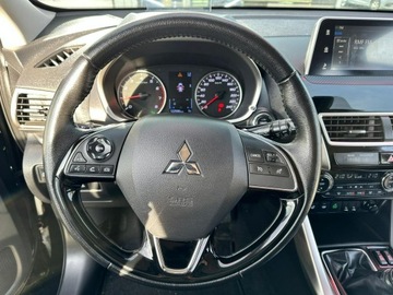 Mitsubishi Eclipse Cross SUV 1.5 T 163KM 2018 Mitsubishi Eclipse Cross Kamera HeadUp KeyLess Hak, zdjęcie 17