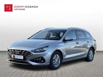 Hyundai i30 III Wagon Facelifting 1.0 T-GDI 120KM 2022 Hyundai i30 tempomat czujniki parkowania asystent pasa ruchu LKA FCA
