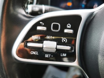 Mercedes Klasa E W213 2020 MERCEDES KLASA E W213 Limuzyna 1.6 200d 160KM * Automat* Przebieg 86487, zdjęcie 27