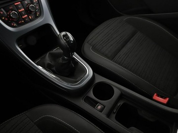 Opel Astra J Sports Tourer Facelifting 1.6 CDTI ecoFLEX 110KM 2015 Opel Astra PDC grzane fotele klima auto tempomat, zdjęcie 26