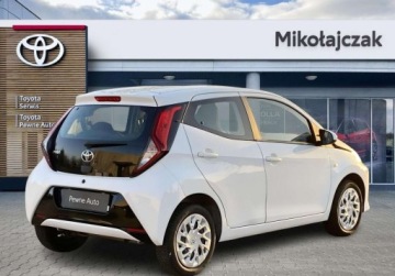 Toyota Aygo II Hatchback 3d Facelifting 1.0 VVT-i 72KM 2021 Toyota Aygo 1.0 VVT-i X-play Tech VAT 23 Toyota Mikolajczak Leszno, zdjęcie 2