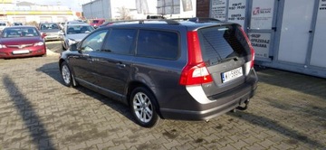 Volvo V70 III Kombi 2.0 145KM 2008 Volvo V70 Ozarow Mazowiecki 2.0 benzyna 2008 rok ALUFELGI, zdjęcie 1