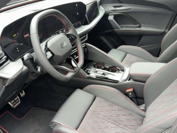 Audi 2025 AUDI Q5 TFSI quattro S line Sportback Suv 2.0 (204KM) 2025, zdjęcie 3