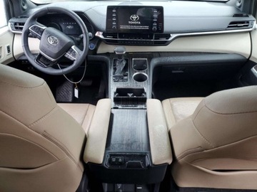 Toyota Sienna III 2021 Toyota Sienna Limited 2021 2.5l 2.5 Hybryda 245KM, zdjęcie 8