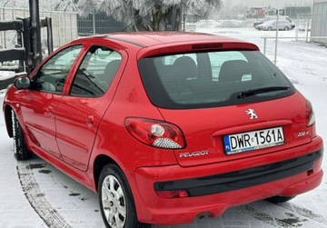 Peugeot 206 2012 Peugeot 206 Salon PL 2012, 1.4 diesel serwisowany. 1.4 Diesel 68KM, zdjęcie 4