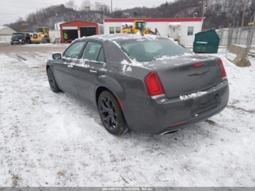 Chrysler 300C II 2021 Chrysler 300s 2021 3.6 Benzyna 300KM, zdjęcie 3