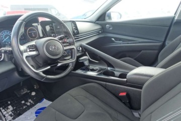 Hyundai Elantra VII Sedan 1.6 MPI 123KM 2023 Hyundai Elantra Bezwypadek Tempomat Kamera Podgrz fotel i kier. Virtua, zdjęcie 7