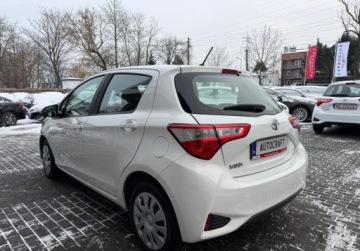 Toyota Yaris III Hatchback 5d Facelifting 2017 1.5 Dual VVT-iE 111KM 2019 Toyota Yaris salon Polska, FV-VAT 23, 1 rej 2020 r., lakier fabryczny 1.5, zdjęcie 16