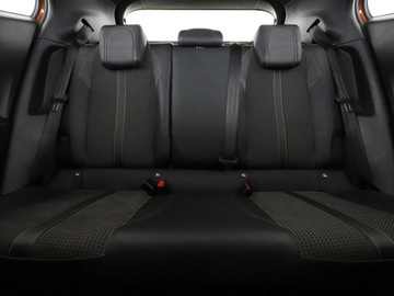 Peugeot 2008 I SUV Facelifting 1.2 PureTech 130KM 2019 Peugeot 2008 GRATIS! Pakiet Serwisowy o wartości, zdjęcie 17