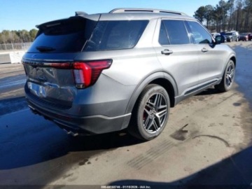 Ford Explorer VI 2025 Ford Explorer st, 2025r., 4x4, 3.0L 3.0 Benzyna 400KM, zdjęcie 2