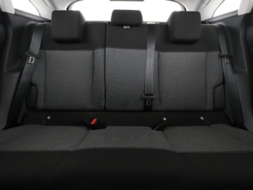 Citroen C4 III SUV 1.2 PureTech 130KM 2021 Citroen C4 PDC klima-auto. Bluetooth tempomat, zdjęcie 16