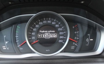 Volvo XC60 I SUV Facelifting 2.0 D4 DRIVE-E 190KM 2015 Volvo XC 60 2.0D 190KM D4 POLIFT Drive-e Salon PL po wym rozrzadu el. klap, zdjęcie 29