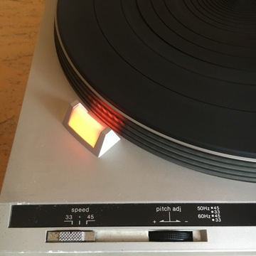 Проигрыватель проигрывателей Technics SL-B2