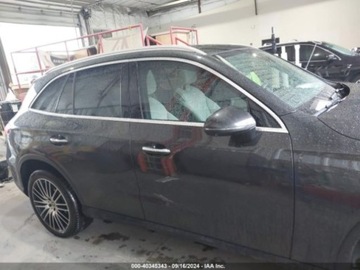 Mercedes GLC C254/X254 2023 Mercedes-Benz GLC 300 2023 2.0l 2.0 Benzyna 255KM, zdjęcie 1