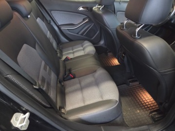 Mercedes GLA I Off-roader 1.6 200 156KM 2016 Mercedes-Benz GLA 200, zdjęcie 11