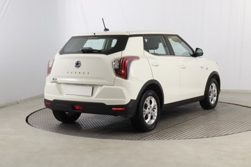 Ssangyong Tivoli Crossover Facelifting 1.5 GDI-T 163KM 2021 SsangYong Tivoli 1.5 T-GDI, Salon Polska, zdjęcie 4