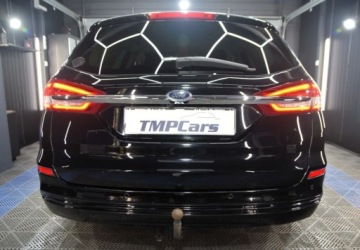 Ford Mondeo V Kombi 2.0 TDCi 150KM 2019 Ford Mondeo Automat _ 2.0 diesel _ Bardzo bogata wersja wyposazenia _ 2.0, zdjęcie 14