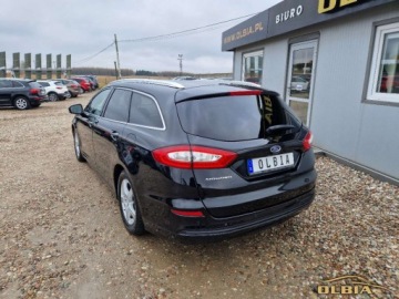 Ford Mondeo V Kombi 1.5 EcoBoost 160KM 2017 Ford Mondeo I Wlasciciel Grzana kierownica Park Assist 1.5 Benzyna 160KM, zdjęcie 8