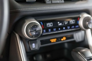 Toyota RAV4 V SUV 2.5 Hybrid Dynamic Force 222KM 2019 Toyota RAV4 2.5 Hybrid Comfort 4x4 Style HAK 2.5 Hybryda 222KM, zdjęcie 16