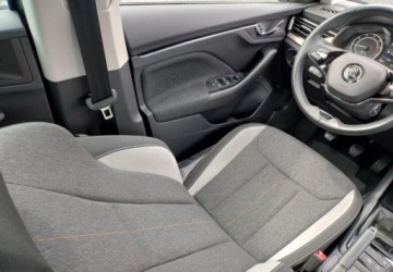 Skoda Kamiq Crossover 1.0 TSI 110KM 2021 Skoda Kamiq Podgrzewana szyba, klapa elektryczna bagaznika, Krajowy Serwis, zdjęcie 4