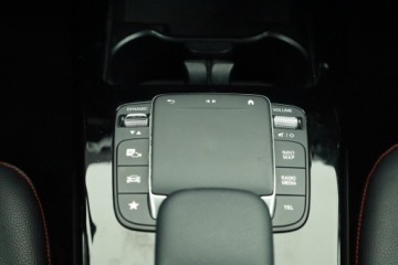 Mercedes Klasa A W177/V177 Hatchback Plug-In 1.3 250e 218KM 2020 Mercedes A A 250 e, Salon Polska, 1. Właściciel, zdjęcie 18