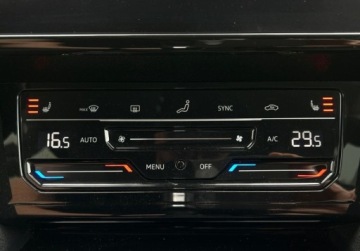 Volkswagen Arteon Fastback Facelifting 2.0 TSI 190KM 2021 Volkswagen Arteon Essence, FV 23, GPS, Digital Cockpit, ACC, Keyless, Kame, zdjęcie 24