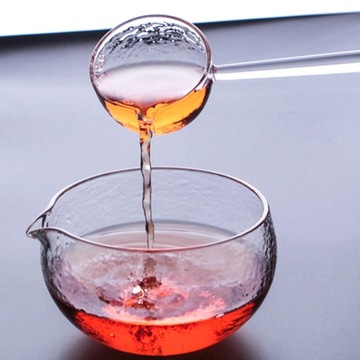 Стеклянная чаша для матча с носиком. Гладкая, устойчивая к царапинам, церемониальная.