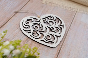 Декоративная подвеска Openwork Heart Decoration - белый