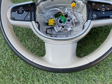 KIEROWNICA MULTIFUBKCYJNA SKÓRZANA VOLVO S90 V90 2022R