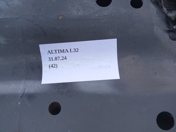 UCHYCENÍ SÁNĚK PŘEDNÍ NISSAN ALTIMA L32 IV 2006-2013