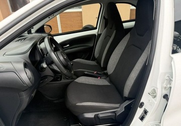 Toyota Aygo X 1.1 VVT-i 72KM 2022 Toyota Aygo X 1,0 72KM Klimatronik Kamera CarPlay VAT23 Benzyna 72KM, zdjęcie 23