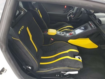 Lamborghini Huracan STO 5.2 V10 640KM 2023 Lamborghini Huracan STO 2023 5.2l 5.2 Benzyna 640KM, zdjęcie 10