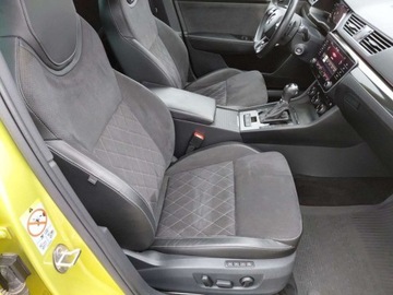 Skoda Superb III Kombi Facelifting 2.0 TSI 190KM 2021 Skoda Superb Sportline 2.0 TSI 190KM DSG FV23 2.0 Benzyna 190KM, zdjęcie 11
