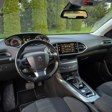 Peugeot 308 II SW Facelifting 1.2 PureTech 130KM 2019 Peugeot 308 T9 1.2 Benzyna PureTech 130 S&amp;S, zdjęcie 20