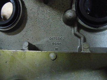 CHRYSLER 300M 3.5B 00' KRYT VENTILU 04792102