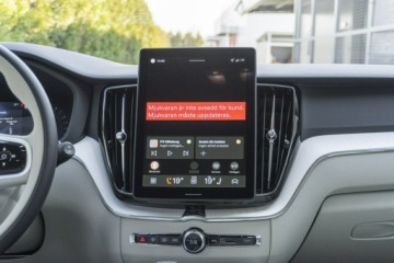 Volvo XC60 II 2025 Volvo XC 60 Plus Dark B5 AWD mild hybrid Benzyna, zdjęcie 31