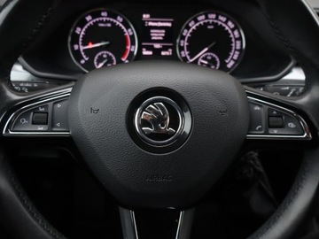 Skoda Superb III Kombi 1.8 TSI 180KM 2017 Skoda Superb 1.8 TSI, Salon Polska, Serwis ASO, zdjęcie 15