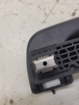 РУЧКА ПОДГОЛОВНИКА AUDI A4 B9 A5 8W Q5 8R0857607J