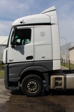 ПОЛНАЯ КАБИНА MERCEDES ACTROS MP4 STREAMSPACE #