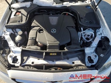 Mercedes Klasa E W213 2018 Mercedes-Benz Klasa E _E 400_W213_3.0 L_329 km_2018r 3.0 Benzyna 329KM, zdjęcie 10