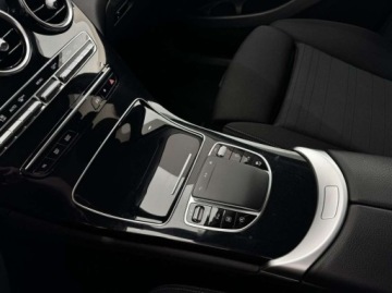 Mercedes GLC C253 SUV Facelifting 2.0 200d 163KM 2022 Mercedes-Benz GLC 4 Matic Kamera cofania CarPlayAndroid Auto Nawigacja, zdjęcie 23