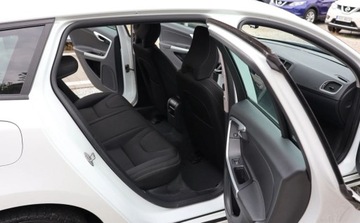 Volvo V60 I Kombi Facelifting 2.0 D4 DRIVE-E 190KM 2015 Volvo V60 NAVI, Grzane Fotele, Multifunkcja, Tempomat, Czujniki, GWARANCJA, zdjęcie 15