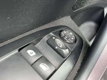 Peugeot 2008 I SUV 1.6 e-HDi 92KM 2014 Peugeot 2008 1.6 HDI 92 KM ALLURE BEZWYPADKOWY 1.6 Diesel 92KM, zdjęcie 16