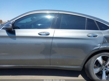 Mercedes GLC C253 2018 Mercedes-Benz GLC 2018 MERCEDES-BENZ GLC 300 COUPE 4MATIC 2.0 Benzyna 241KM, zdjęcie 8