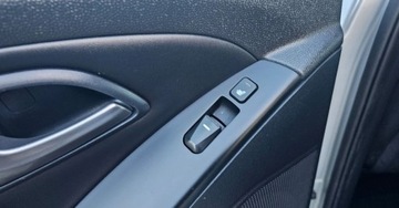 Hyundai ix35 SUV Facelifting 1.7 CRDi 115KM 2015 Hyundai ix35 Skora plus material , nawigacja, Kamera 1.7 Diesel 116KM, zdjęcie 13