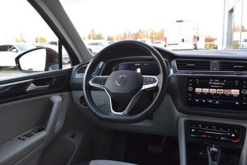 Volkswagen Tiguan II SUV Facelifting 1.5 TSI 150KM 2022 Volkswagen Tiguan SalonPL 1.5TSI 150KM Elegance DSG7IQ Led MatrixACCGwaran, zdjęcie 10