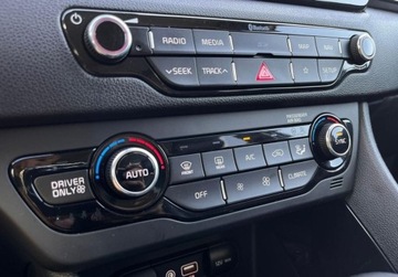 Kia Niro I 2019 Kia Niro Niro Hybrid L Vat Marza Navi Czujniki Toyota - Mikolajczak, zdjęcie 16